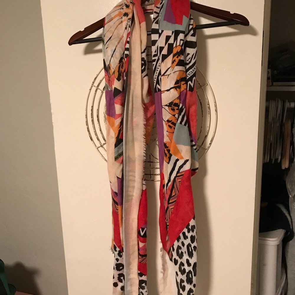 Polyester scarf